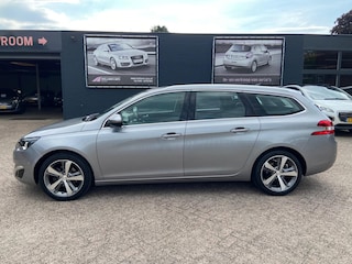 Peugeot 308 SW 1.2 PureTech Style Automaat - Airco ecc - Cruise - Navi/camera - Bluetooth/handsfree - Pdc - Afneembare trekhaak