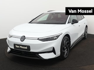 Volkswagen ID.7 Tourer Pro Business 77 kWh | Herwaardering | Head-up display | 360 Camera | Apple carplay | Android Auto | Navigatie | 20" Lichtmetalen velgen | Elektrisch verstelbare stoelen | Stoelverwarming | Stuurverwarming | Elektrische achterklep |