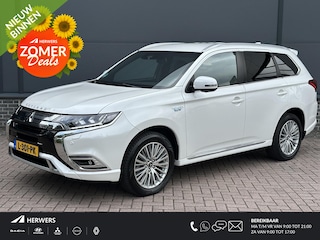 Mitsubishi Outlander 2.4 PHEV Instyle 4WD / Navigatie via Apple Carplay & Android Auto / Afneembare Trekhaak / Elektrisch Verstelbare Stoelen / Lederen Bekleding / Achteruitrijcamera /