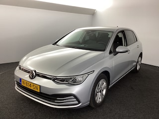 Volkswagen Golf 1.0 TSI Life | LMV | PDC | Getint glas |