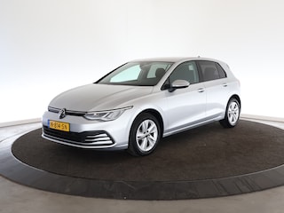 Volkswagen Golf 1.0 TSI Life | LMV | PDC | Getint glas |