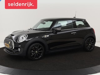 Mini Mini Charged 33 kWh | Leder | Stoelverwarming | Head-Up | Harman/Kardon | Keyless | Full LED | Camera | Climate control | Cruise control