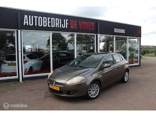Fiat Bravo 1.4 T-Jet 120pk Corporate Technisch goed Clima/Cruise