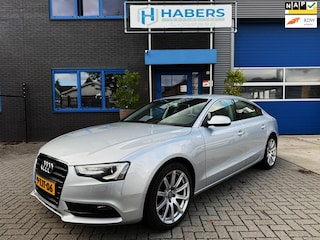 Audi A5 Sportback 1.8 TFSI Business Edition 170PK|Origineel NL|AUT|Sportstoelen|Navi|Xenon/Led|Climate|Trekhaak|Isofix|PDC|Cruise