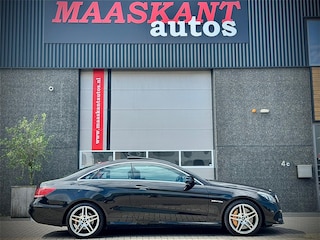 Mercedes-Benz E-klasse Coupé 500 / V8 Biturbo / 408pk / Amg pack / Pano / Harman Kardon / DEALER SERVICED!