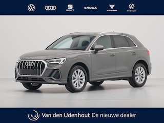 Audi Q3 35 TFSI 150 pk S-Tronic S line edition Trekhaak, Navi, Led, Pdc, Car play