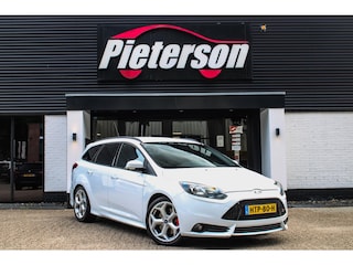 Ford Focus Wagon 2.0 EcoBoost ST-2 STOELVERWARMING