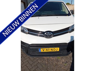 Toyota Proace 1.5 D-4D Cool Comfort German fahrzeugbrief!!!!!!!!Damages on the exterior ,rondom beschadigingen.