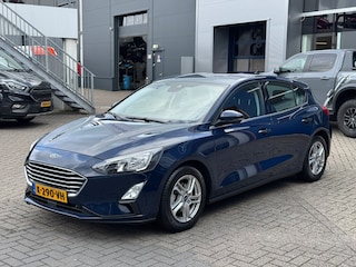 Ford Focus 1.0 EcoBoost Trend Edition Business | Achteruitrijcamera | Apple Carplay/Android Auto | Cruise control | Navigatie | Dealer onderhouden | Rijstrooksensor met correctie