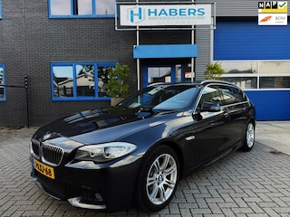 BMW 5-serie Touring 520i 184PK|Origineel NL|Digital cockpit|Alcantara|Navi|AUT|M-Pakket|Flippers|Sportstoel|Cruise|Isofix|PDC