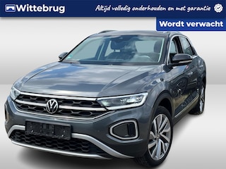 Volkswagen T-Roc 1.5 TSI 150PK DSG Style / Panoramadak / Trekhaak Afneembaar / Virtual Cockpit Pro / LED / Elec Achterklep met Virtual Pedal / Achteruitrijcamera / 18'' LMV