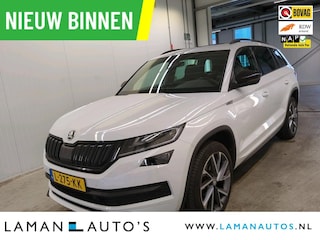 Skoda Kodiaq 1.5 TSI 150pk DSG Sportline Business Aut. | Panorama Open dak Virtual Leder/Alcantara CarPlay Columbus Canton 20" Vega LMV ECC Navi LED ACC Camera BLIS Metallic | Voorschoten
