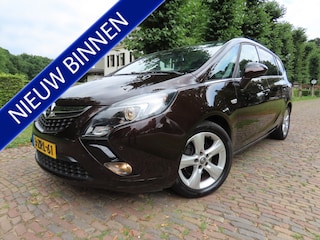 Opel Zafira Tourer 1.4 Cosmo 7p. Ecc Cruisecontrol Navigatie Leer/Stof Achteruitrijcamera Panaoramadak Lm Velgen Trekhaak