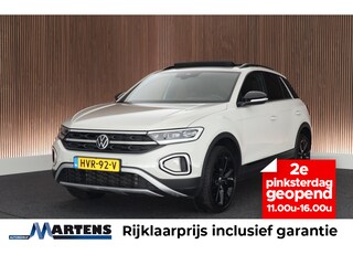 Volkswagen T-Roc 1.5 TSI 150pk DSG Style Camera Panoramadak IQ.Light Stoelverwarming Carplay