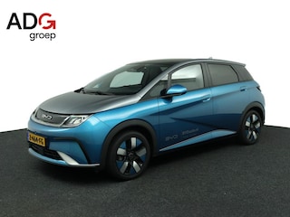 BYD Dolphin Design 60.4 kWh BYD DOLPHIN Design 60 kWh Navigatie | Stoelverwarming | 427 km WLTP | Panoramadak | Bi-tone |