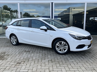 Opel Astra Sports Tourer 1.2 Edition 50% deal 5.975,- ACTIE Trekhaak / LED / Navi / Sportstoelen