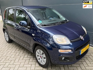 Fiat Panda 0.9 TwinAir Lounge/Automaat/Airco climate/bluetooth/Aux/trekhaak/parkeer sensoren