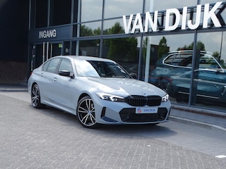 BMW 330e M Sportpakket Shado-line Sportstoelen Wildscreen Cockpit Plus 19"LM Velgen