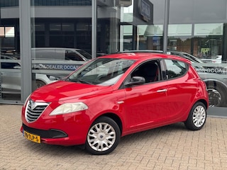 Lancia Ypsilon 1.2 Black & Red Airco Lmv 1ste Eigenaar