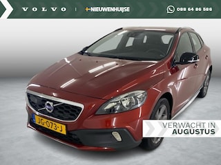 Volvo V40 1.5 T3 Summum | Blis | Adaptieve cruise controle | DAB | Leder | Memory | Camera |