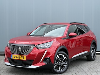 Peugeot 2008 BWJ 2022 1.2 131 PK Allure HALF LEDER / CAMERA 360 / CLIMA / NAVI / CRUISE / BLUETOOTH / APPLE CARP. / ANDROID AUT. / LMV 17 INCH / ISOFIX / PRIV. GLAS / MULTIFUNCT. STUUR