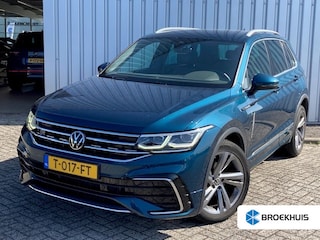 Volkswagen Tiguan 1.5 TSI R-Line Business 150pk DSG/Automaat Trekhaak | Navigatie | Adaptief cruise control | Keyless | Led koplampen | App connect | Parkeersensoren v+a | 19"LMV