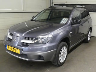 Mitsubishi Outlander 2.0 Invite Plus - Airco - Mooie auto! - Trekhaak