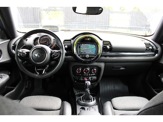 Mini Clubman 1.5 Cooper Business Edition navi/17"LM /Clima/Cruise/PDC