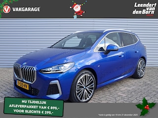 BMW 2-serie Tourer 220i AUTOMAAT | Sensoren | Navigatie | Cruise | 360 Camera | Head-up display | Elektrisch verstelbare stoel | Apple Carplay/Android Auto