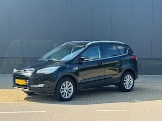 Ford Kuga 1.5 Titanium Styling Pack 4WD 184 pk