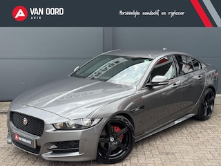 Jaguar XE 2.0 Portfolio R / Full Option / Camera / PDC / NAV