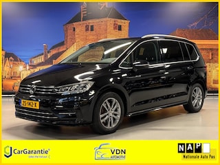 Volkswagen Touran 1.5 TSI R-Line Business 7p Automaat LED Camera