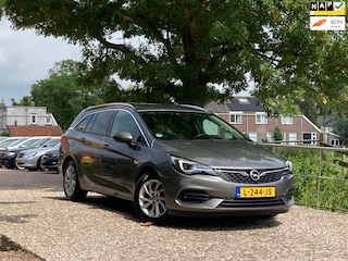 Opel Astra Sports Tourer 1.2 Elegance | ACC + Clima + Navi + Half leder nu € 13.975,-!!!