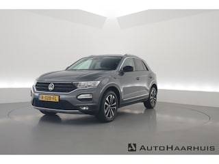 Volkswagen T-Roc 1.5 TSI Style | Navi | Adapt. Cruise | Apple CarPlay | Stoelverw. | PDC | All seasons