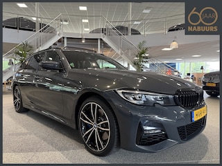 BMW 3-serie Touring 330e High Executive M sport pro, Dravitgrau, Pano, HUD