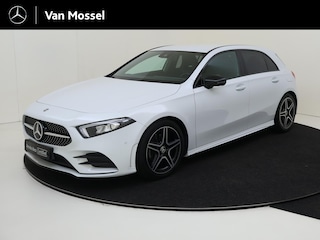 Mercedes-Benz A-klasse 180 Business Solution AMG Night Upgrade / Stoelverwarming / Achteruitrijcamera / Night-Pakket / Trekhaak /