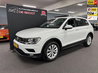 Volkswagen Tiguan 1.5 TSI Comfortline Business / NL-auto, Eerste eigenaar, Stoelverwarming, Massagestoelen, Camera, Trekhaak