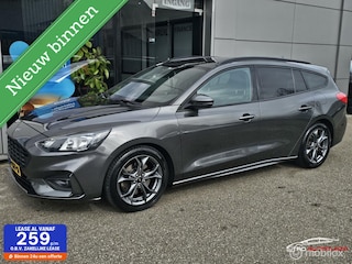 Ford Focus Wagon 1.0 EcoBoost Titanium Business
