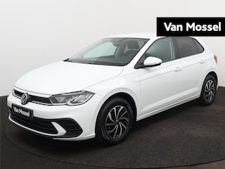 Volkswagen Polo 1.0 TSI Life Edition 95 PK | Navigatie | LED Koplampen | Apple Carplay draadloos | Android Auto draadloos | Camera | Climate control | Ruiten getint | Telefoon draadloos laden | Adaptive cruise control | 15" Lichtmetalen velgen |