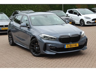 BMW 118i Executive Ed. M Sport / Camera / Navigatie / 18'' / Sportstoelen / Stuur + Stoelverwarming / DAB / Cruise Control