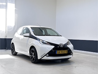 Toyota Aygo 1.0 VVT-i x-play | NL | Camera | Airco | 5- DRS | LM velgen| 2 Eig |