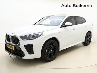 BMW X2 sDrive20i M Sport -Massagestoel -Pano Dak -Trekhaak -Harman/Kardon -Driving Ass Plus -Elektr Stoelen Memory -LED Adaptief -Comforttoegang