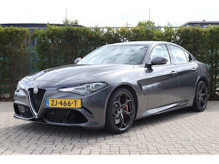 Alfa Romeo Giulia 2.9 V6 Quadrifoglio | 570PK Squadra | Carbon | Harman & Kardon | Camera | Stoel+Stuurverwarming | Memory | Keyless | Navi