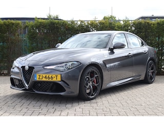 Alfa Romeo Giulia 2.9 V6 Quadrifoglio | 570PK Squadra | Carbon | Harman & Kardon | Camera | Stoel+Stuurverwarming | Memory | Keyless | Navi