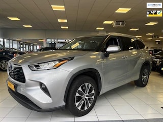 Toyota Highlander 2.5 AWD Hybrid Style/NL auto/7 persoons/Leder/Apple carplay/Dealer onderhouden