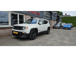 Jeep Renegade 1.4 MultiAir Night Eagle II Limited Automaat! Trekhaak! Airco! Cruise Control! Nette Auto!