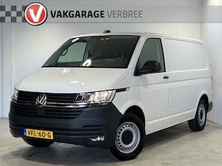 Volkswagen Transporter 2.0 TDI L1H1 26 Highline | Navigatie/Android/Apple Carplay | Laadruimte Inrichting | Cruise Control | PDC Voor en Achter + Camera Achter | Voorstoelen + Voorruit Verwarmd |