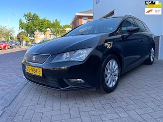 Seat Leon ST 1.0 EcoTSI /Leder/Navi/Cruise-c/Climate-c/Dealer-onderhouden/PDC/Zomer+Winterbanden
