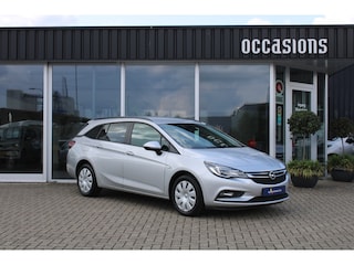 Opel Astra Sports Tourer 1.4 T. Online Ed.