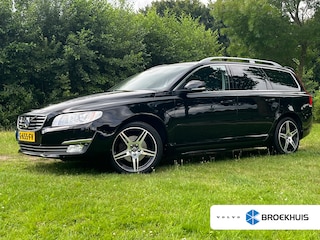 Volvo V70 2.0 T4 Inscription Edition | Dealer onderhouden | ACC | Trekhaak | Keyless |